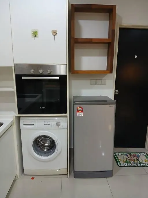 Kuromi卡通主题浪漫公寓 配有大屏幕蓝牙音响电影房 Netflix Youtube Johor Bahru Apartment